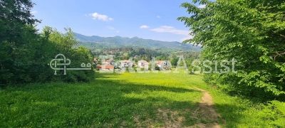 Парцел до регулация и къщи в гр.Априлци-Център - 8363кв.м.